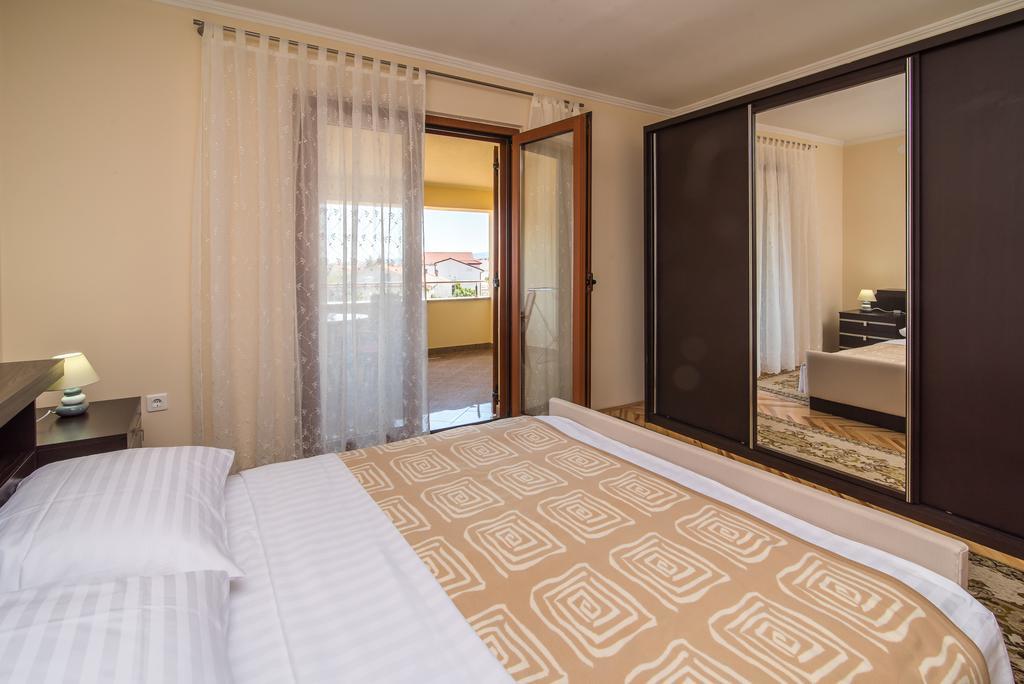 Apartman Slavko Krk Town Kültér fotó